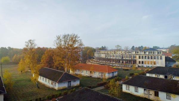 Bild 1 von 3: Südlich von Berlin lebten 75.000 Russen auf einem abgetrennten Gelände in relativem Wohlstand. Wünsdorf war das Hauptquartier der russischen Armee in der DDR.