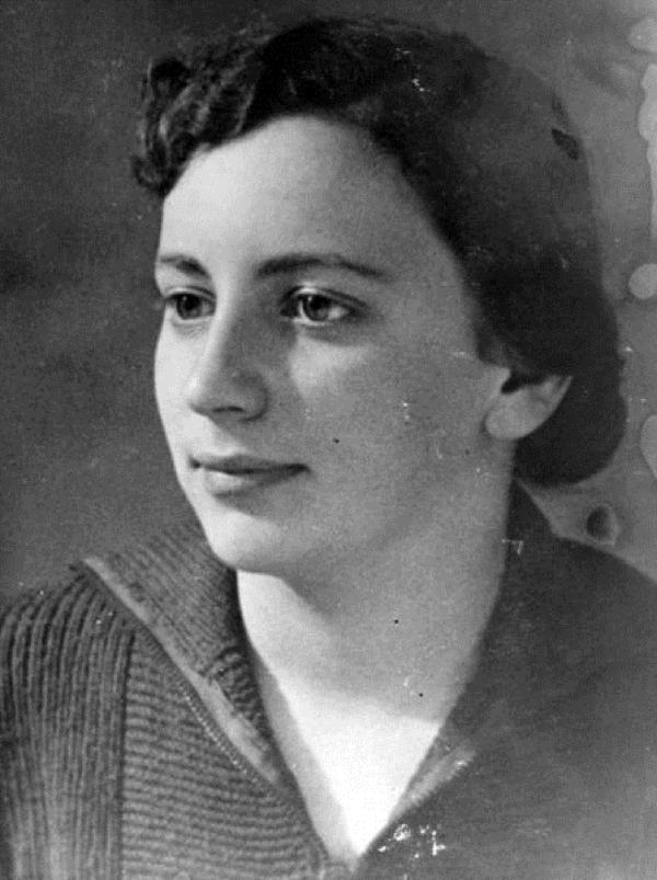 Bild 1 von 1: Inge Deutschkron überlebte zusammen mit ihrer Mutter im Untergrund von Berlin, weil ihr mutige Menschen halfen und die Frauen vor den Nazi-Schergen versteckten.