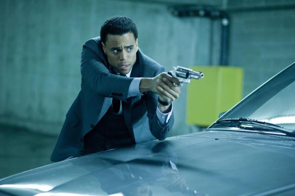 Bild 1 von 12: Ein falscher Fuffziger? Detective Sebastian (Michael Ealy) ...