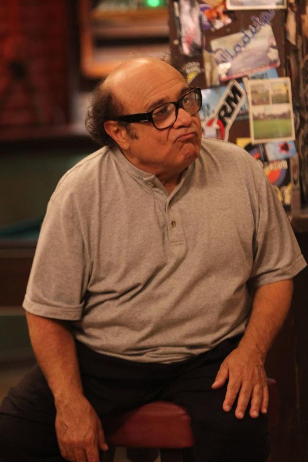 Bild 1 von 10: Frank Reynolds (Danny DeVito)