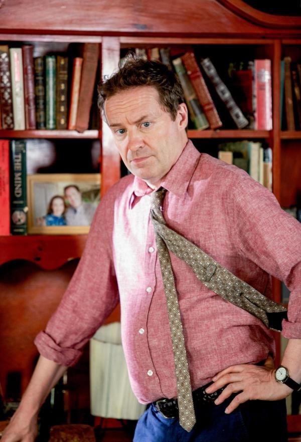 Bild 1 von 3: Im Bild: Ardal O?Hanlon (DI Jack Mooney).