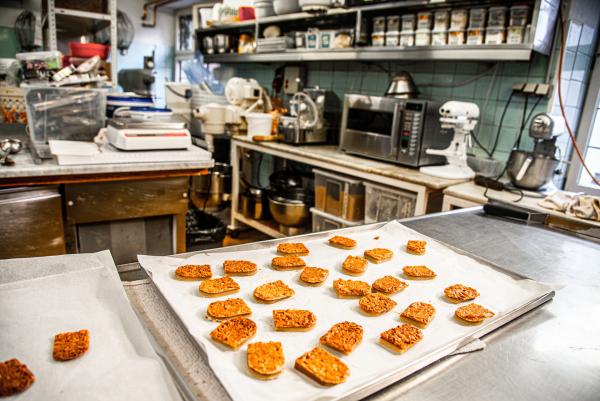 Bild 1 von 15: Mandelkrokant und Marzipan werden zur \