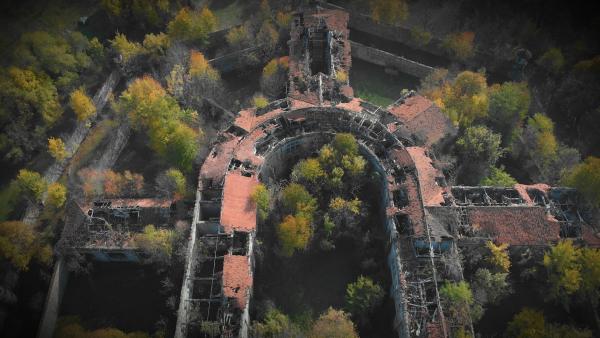 Bild 1 von 3: Mitte der 1920er Jahre sitzen etwa 300 politische Gefangene in Doftana ein.