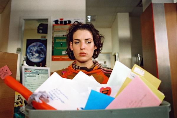 Bild 1 von 17: Annabelle (Elena Uhlig) hat zwar mit vielen Zuschriften auf die Chiffreanzeige von Daniel Odenthal gerechnet, aber mit so vielen dann doch nicht ...