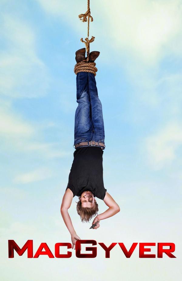 Bild 1 von 28: (1. Staffel) - Angus MacGyver (Lucas Till), ist ein etwas anderer Held ...