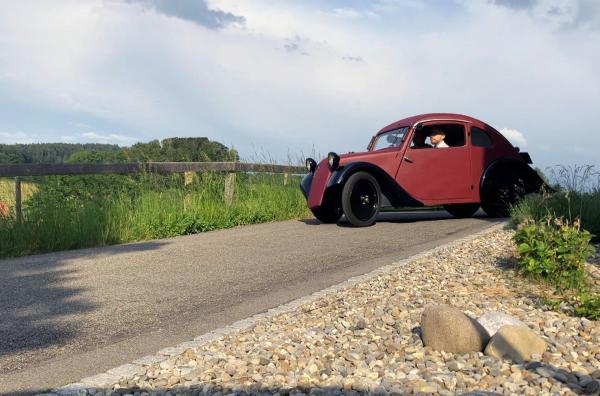 Bild 1 von 5: Ein nostalgischer Käfer in Luzern
