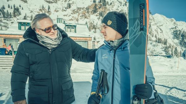 Bild 1 von 1: Im Bild: Gregor Seberg (Helmut Schiesstl), Mikka Forcher (Luca Rossi).