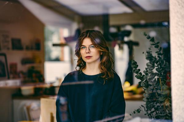 Bild 1 von 7: Iva (21) blickt optimistisch auf die Zeit nach der Jugendhilfe.