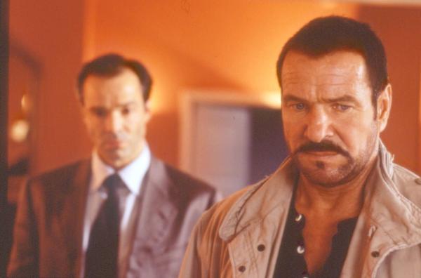 Bild 1 von 4: Ewers (Hannes Jaenicke, l.); Horst Schimanski (Götz George, r.)