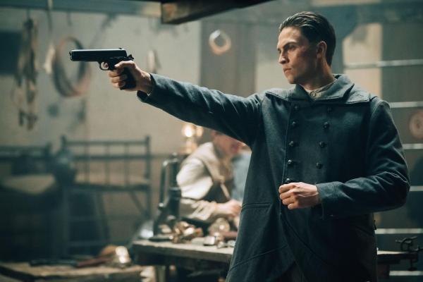 Bild 1 von 4: Gabriel Ferraud (Louis Peres)