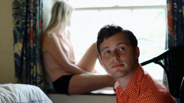 Bild 1 von 4: Charlotte (Hannah Arterton, l.); Jack (Daniel Metz, r.)