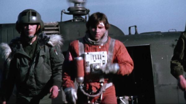 Bild 1 von 2: Richy Müller (Mitte) als Techniker Billy Hayes.