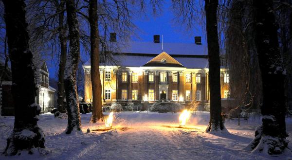 Bild 1 von 5: Lichterglanz auf Gut Pronstorf.