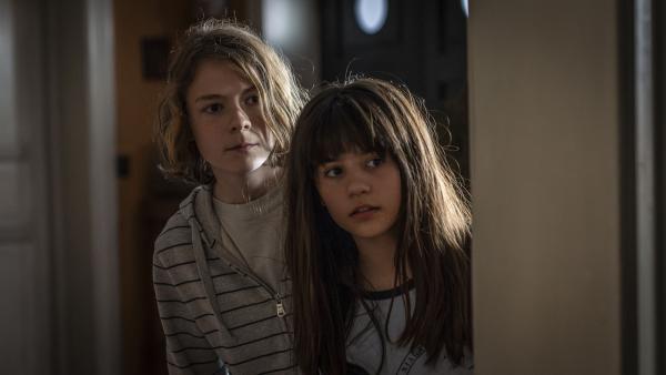 Bild 1 von 3: Luca (Sander Lßkke Borg) und Tala (Flora Augusta) schmieden einen Plan.
© BR/TV 2 Denmark, Cosmo Film/Per Arnesen - Honorarfreie Verwendung gemäß AGB im redaktionellen Zusammenhang mit genannter Sendung bei Nennung \