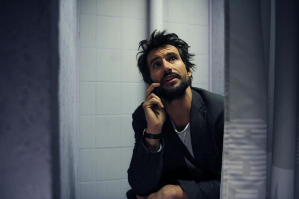 Bild 1 von 24: Er ist mittlerweile für seine unkonventionellen Ermittlungsmethoden bekannt und hilft damit der Kripo Bochum bei der Klärung des ein oder anderen Falls: Physiker Felix \