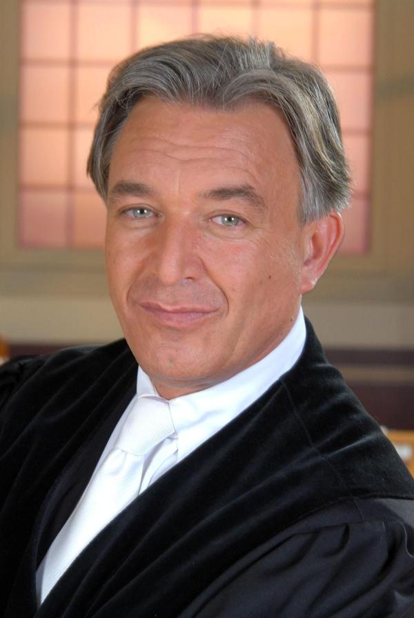 Bild 1 von 13: Staatsanwalt Sewarion Kirkitadse