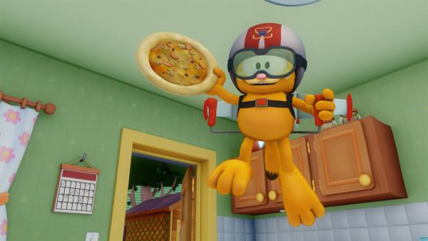 Bild 1 von 3: Das Frettchen von Liz ist einfach zu flink für Garfield.