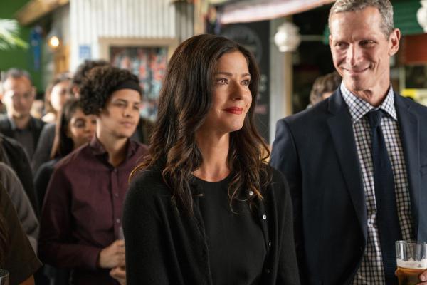 Bild 1 von 11: Ellen McCrory (Jill Hennessy)