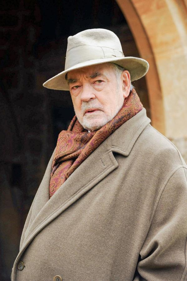 Bild 1 von 5: Im Bild: Richard Johnson (Augustus Mortmaigne).