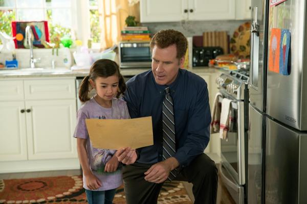 Bild 1 von 13: Brad (Will Ferrell, r.) liegt viel daran, dass ihn seine Stieftochter Megan (Scarlett Estevez, l.) als Vater akzeptiert und liebt. Doch als der biologische Vater auftaucht, scheinen all seine Träume zerstört ...
