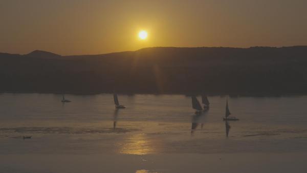 Bild 1 von 3: 