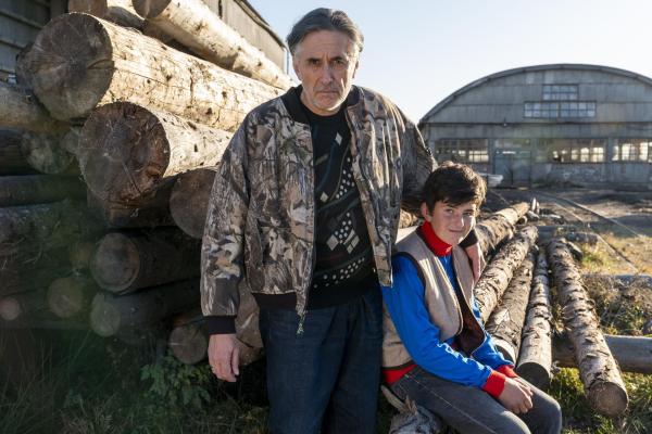 Bild 1 von 2: Grigoriy (Predrag Bjelac, l.); Bor'ka (Temirlan Blaev, r.)