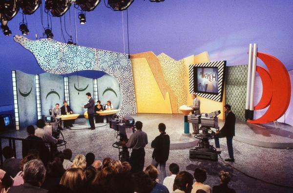 Bild 1 von 13: Im Bild: Mini Bydlinsky, Rainhard Fendrich, Michael Niavarani, Dolores Schmidinger, Mercedes Echerer, Ossy Kolmann.