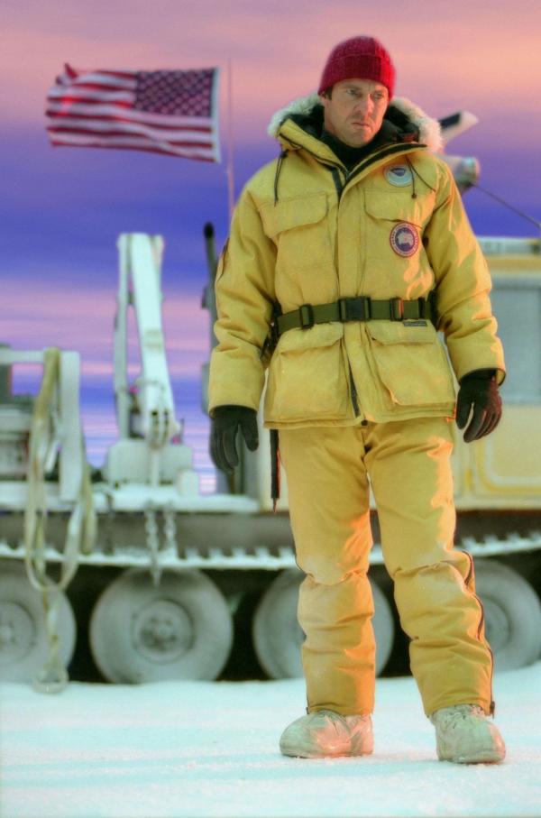 Bild 1 von 19: Als die ersten Anzeichen für eine Naturkatastrophe Jack Hall (Dennis Quaid) in Alarmbereitschaft versetzen, will ihm keiner Glauben schenken. Doch schon bald muss die Weltbevölkerung erkennen, dass nichts je mehr so sein wird wie früher ...