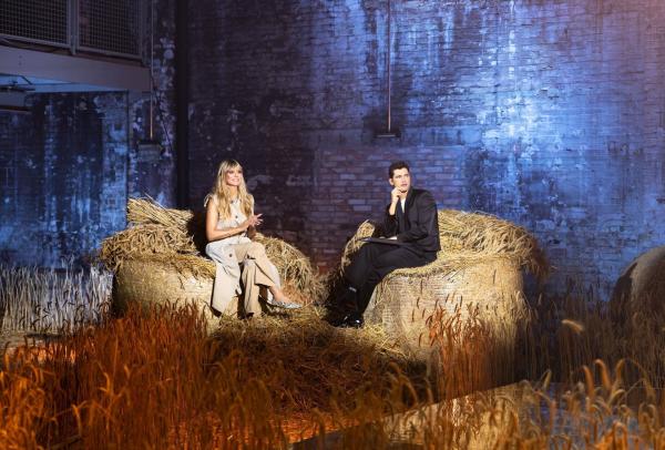 Bild 1 von 4: Heidi Klum (l.); Sean O'Pry (r.)