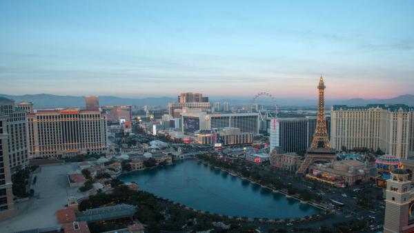 Bild 1 von 10: Las Vegas, die Stadt der Superlative, steht wie vielleicht sonst kein anderer Ort für den amerikanischen Traum von Erfolg und Reichtum.