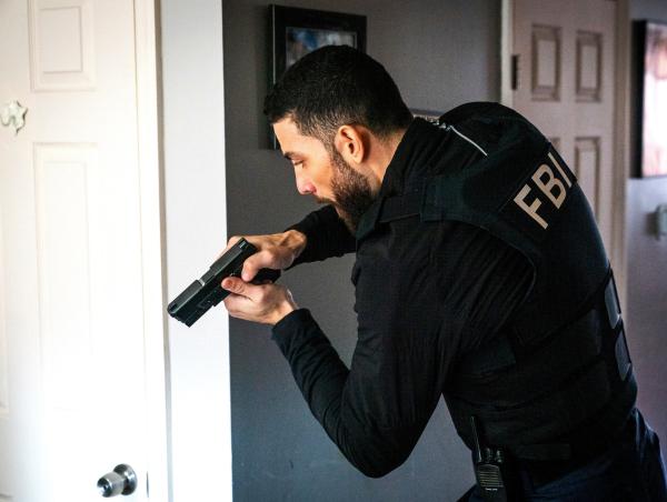 Bild 1 von 8: Special Agent Omar Adom 'OA' Zidan (Zeeko Zaki)