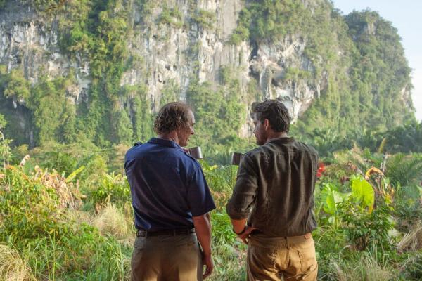Bild 1 von 10: Kenny Wells (Matthew McConaughey, l.); Michael Acosta (Edgar Ramirez, r.)