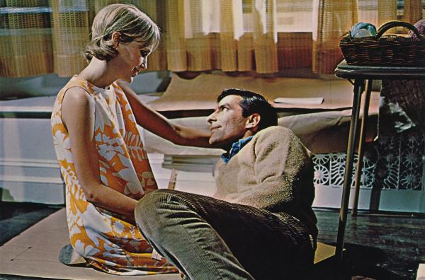 Bild 1 von 1: Mia Farrow als \