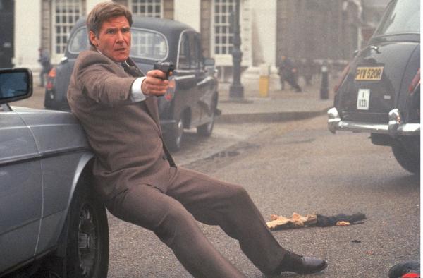 Bild 1 von 12: Nachdem der ehemalige CIA-Agent Jack Ryan (Harrison Ford) einen Mordanschlag auf die königliche Familie verhindert hat, haben ihn die entkommenen IRA-Attentätern im Visier ...