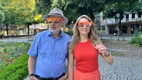 Bild 1 von 1: Harald Lesch und Jasmina Neudecker sind bereit für das \