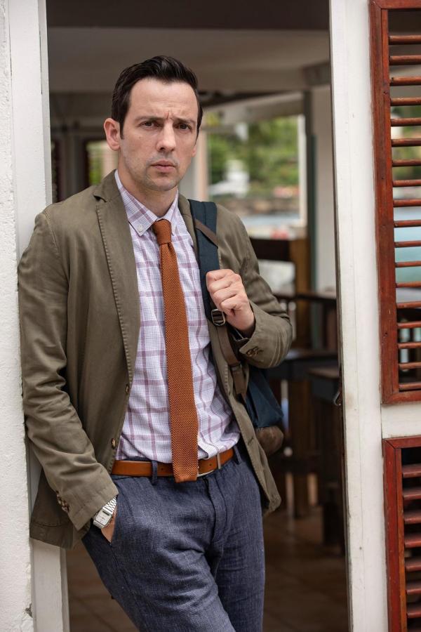 Bild 1 von 13: Im Bild: Ralf Little (DI Neville Parker).