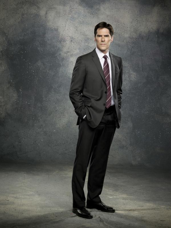 Bild 1 von 2: CRIMINAL MINDS - Thomas Gibson stars as Aaron Hotch on \
