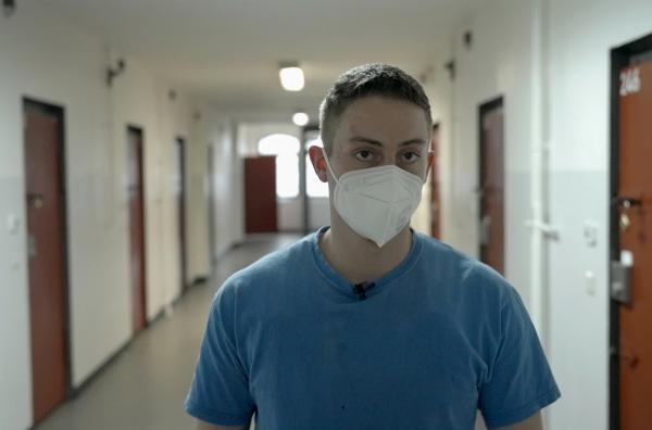 Bild 1 von 5: Patrick H. sitzt wegen einer Ersatzfreiheitsstrafe in der JVA Berlin-Plötzensee - er musste ins Gefängnis, weil er eine Geldstrafe nicht bezahlen konnte.