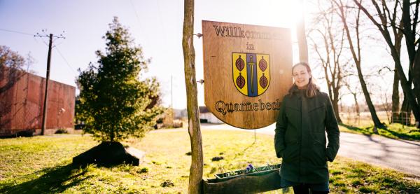 Bild 1 von 16: Elisa (32) liebt ihr Heimatdorf Quarnebeck in der Altmark in Sachsen-Anhalt. Schon während des Studiums in Braunschweig war ihr klar, dass wie wieder zurückwill.