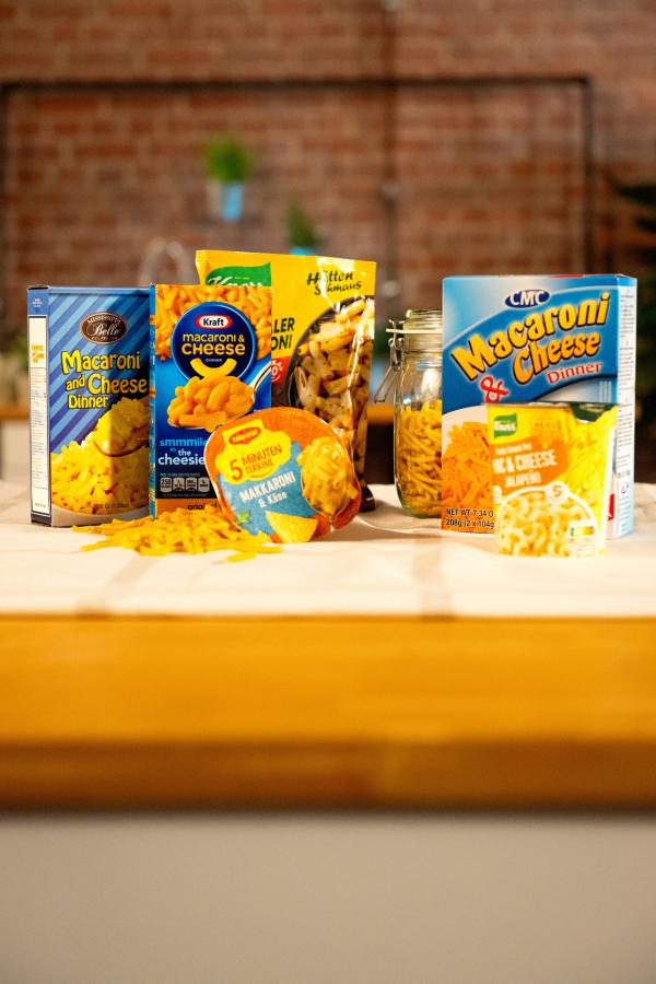 Bild 1 von 10: Mac and Cheese finden sich nicht nur in amerikanischen, sondern auch in deutschen Supermärkten. Doch wie viel hat das mit dem Original zu tun?