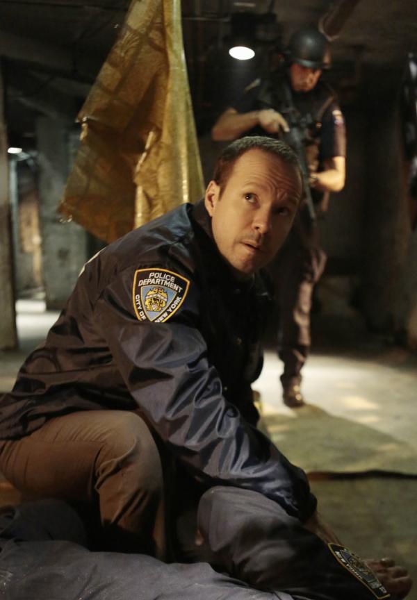 Bild 1 von 7: Bei Terroristen wird nicht verhandelt, ein einfacher Befehl. Kann Danny (Donnie Wahlberg) ihn einhalten oder muss er seinen Vater enttäuschen?