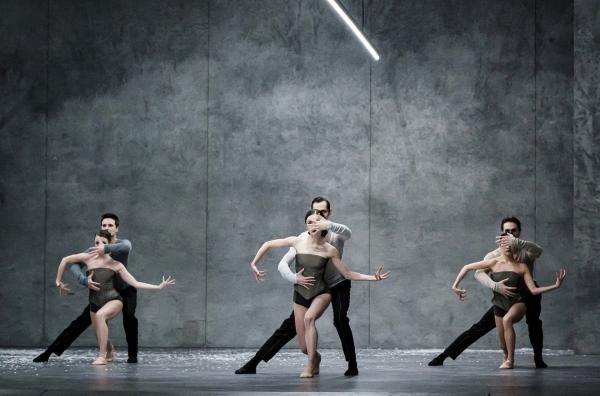 Bild 1 von 4: Das Ballett von Christian Spuck mit der Musik von Hans Zender für Schuberts \