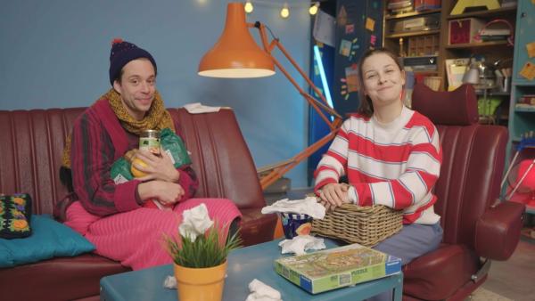 Bild 1 von 10: Checker Tobi ist krank! Checkerin Marina checkt, was eine Erkältung überhaupt ist.