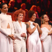 Staying Alive - Stars singen mit Legenden