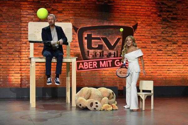 Bild 1 von 4: Sebastian Pufpaff (l.); Sylvie Meis (r.)
