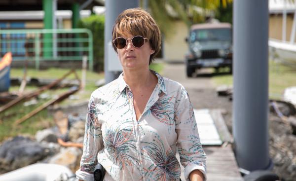 Bild 1 von 1: Nach einer Strandparty findet Kommissarin Gaëlle Crivelli (Béatrice de la Boulaye) die Leiche eines Mannes. Schon bald wird sie persönlich in den Mordfall verwickelt.