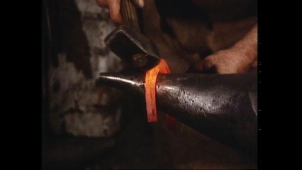 Bild 1 von 2: Das Hufeisen - für manche nur Glücksbringer.