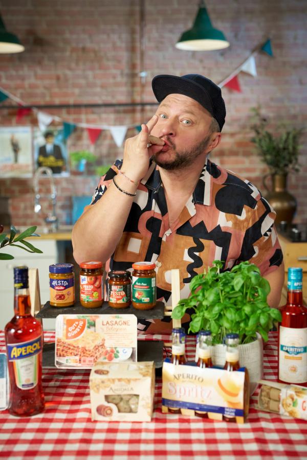 Bild 1 von 8: Italien-Feeling aus dem Supermarkt: Sebastian Lege deckt auf, wie authentisch italienisch die Produkte wirklich sind.