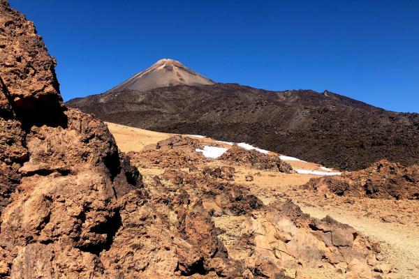 Bild 1 von 6: Der Teide ist Teneriffas Wahrzeichen.