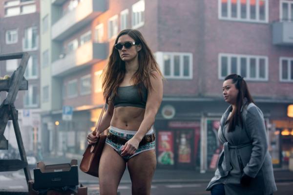 Bild 1 von 6: Alfhildr Enginsdottir (Krista Kosonen)